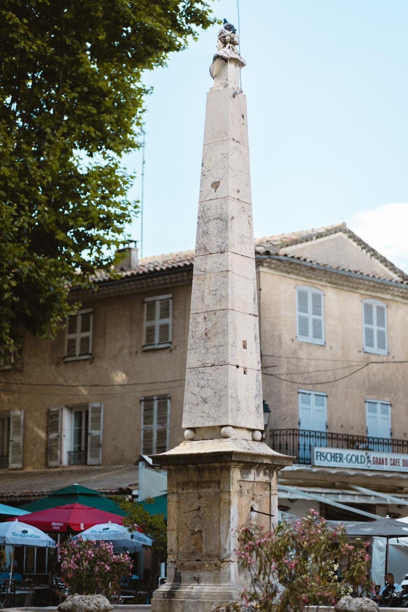 Auberge De La Tour โอปส์ ภายนอก รูปภาพ
