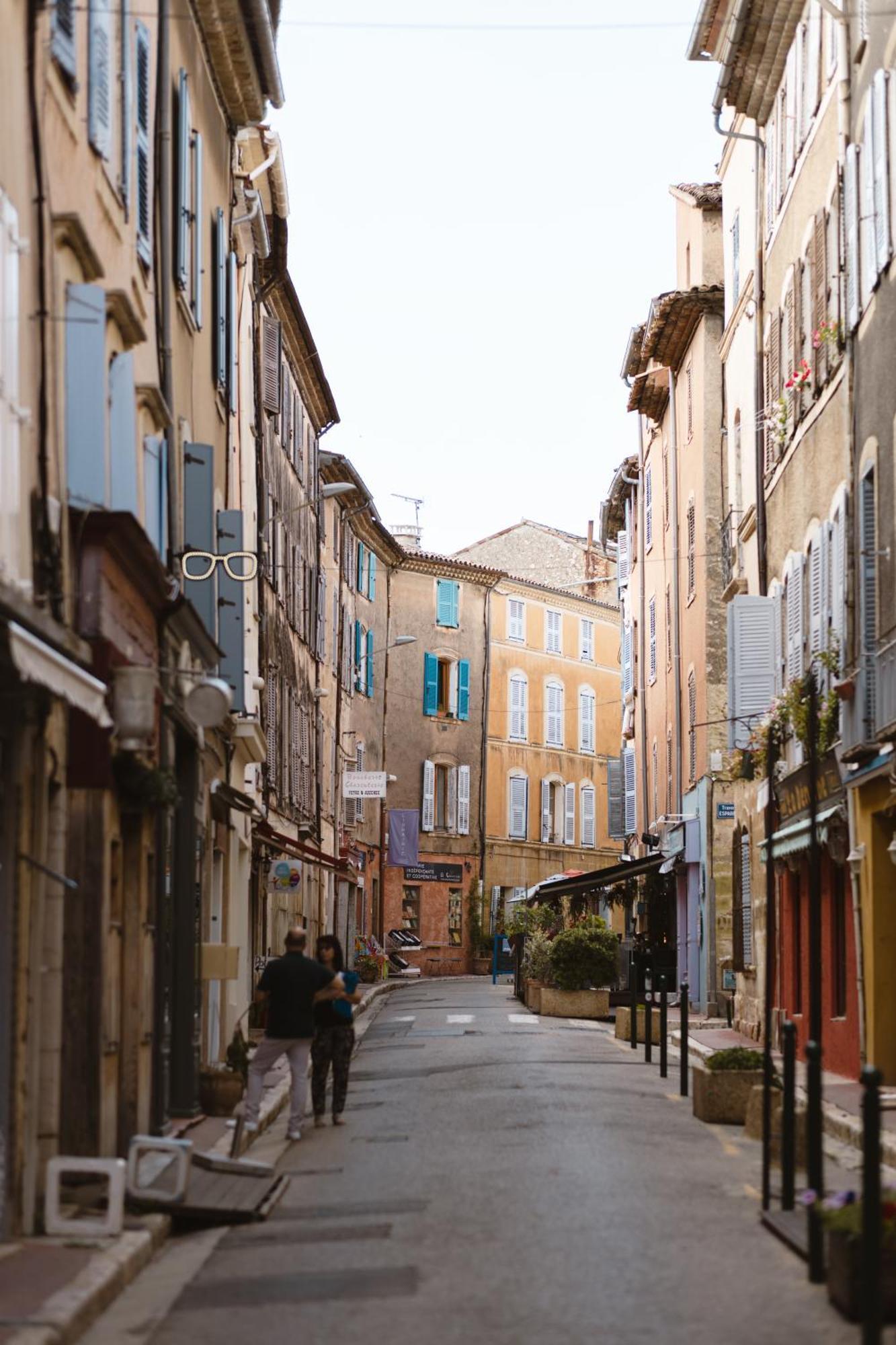 Auberge De La Tour โอปส์ ภายนอก รูปภาพ