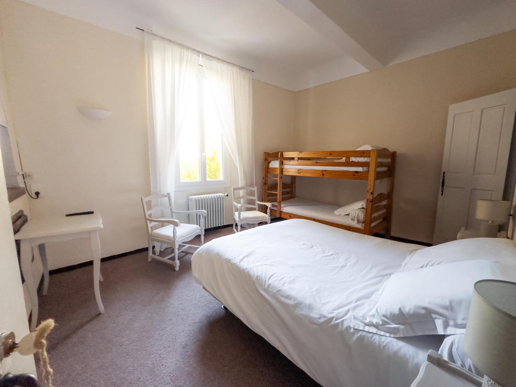 Auberge De La Tour โอปส์ ภายนอก รูปภาพ